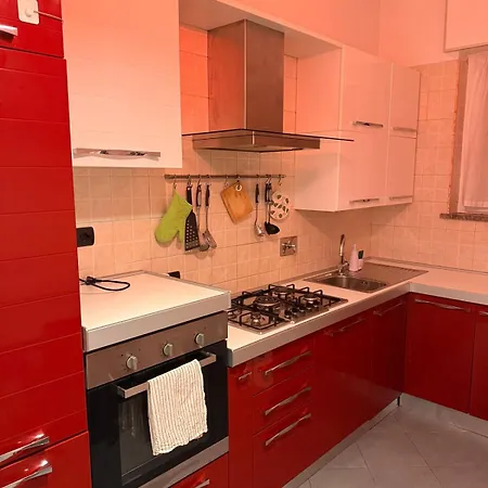 Appartement Entire In Turin, Metro Station Turijn